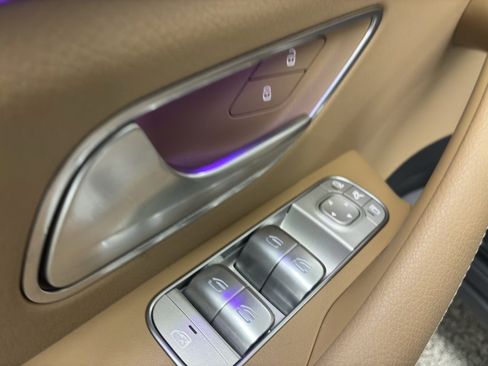 Used 2024 Mercedes-Benz GLE 450 4MATIC image 19