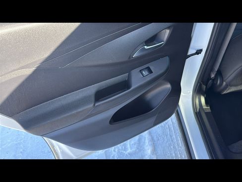 Certified 2025 Buick Envista Preferred image 21