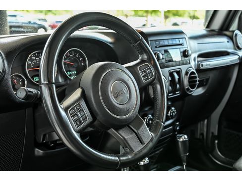 Used 2016 Jeep Wrangler Sport w/ Quick Order Package 24S AWD/4WD image 14
