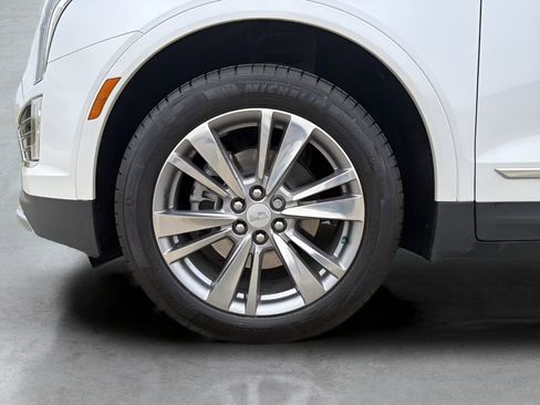 Used 2024 Cadillac XT5 Premium Luxury image 35