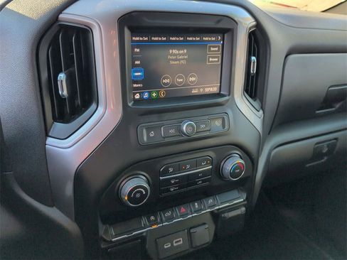 Used 2021 Chevrolet Silverado 1500 Custom image 15