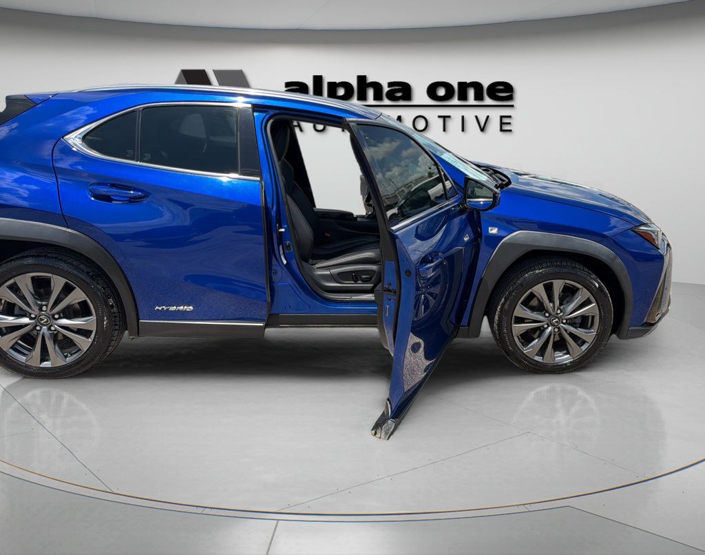 Used 2021 Lexus UX 250h F Sport w/ Accessory Package (Z1) AWD/4WD image 14