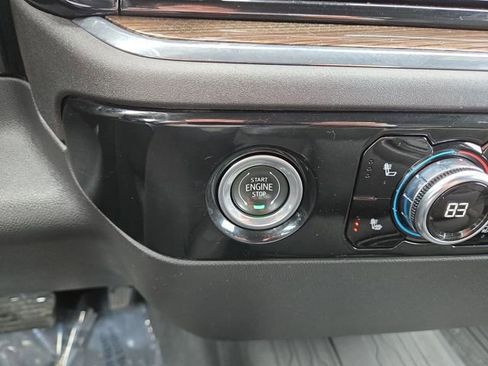 Used 2023 GMC Sierra 1500 Elevation image 25