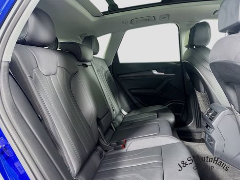 Used 2024 Audi Q5 e Premium Plus w/ Premium Plus Package image 34