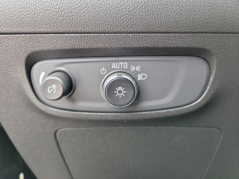 Used 2025 Buick Encore GX Preferred FWD image 21
