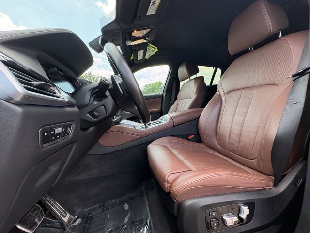 Used 2020 BMW X6 M50i AWD/4WD image 16