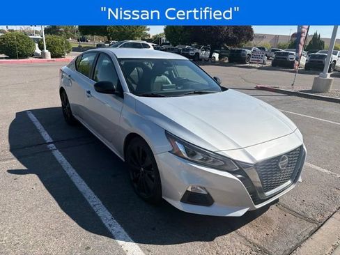 Used 2021 Nissan Altima 2.5 SR FWD image 2