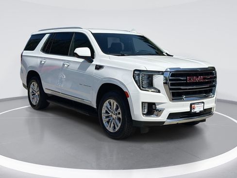 Used 2024 GMC Yukon SLT AWD/4WD image 1