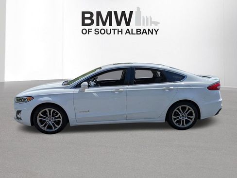 Used 2019 Ford Fusion Titanium FWD image 3