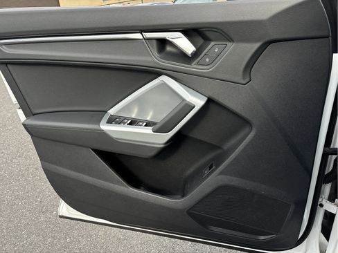 Used 2021 Audi Q3 2.0T Premium image 22