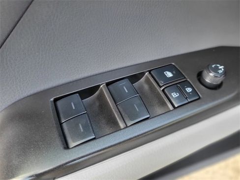 Used 2022 Toyota Camry LE image 16