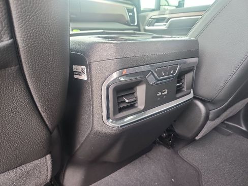 Used 2026 GMC Sierra 2500 Denali AWD/4WD image 14