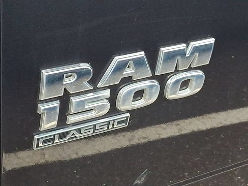 Used 2019 RAM 1500 Express w/ Express Value Package AWD/4WD image 11