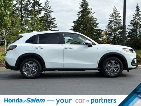 New 2027 Honda HR-V LX image 8