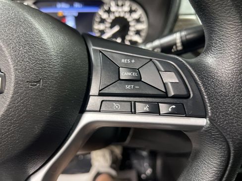 Used 2024 Nissan Altima 2.5 SV FWD image 32