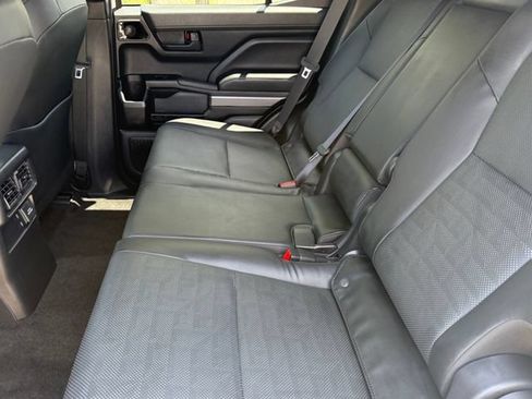 Used 2025 Toyota 4Runner TRD Off-Road Premium w/ Tow Technology Package AWD/4WD image 27