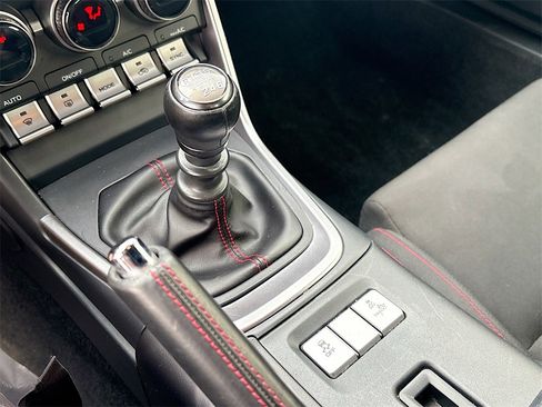 Used 2024 Subaru BRZ Premium image 16