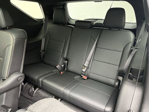 Certified 2025 Chevrolet Traverse High Country w/ LPO, Floor Liner Package AWD/4WD image 14