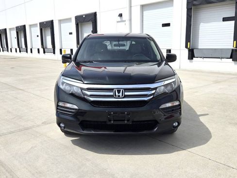 Used 2016 Honda Pilot EX image 2