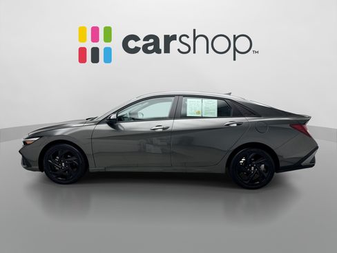 Used 2026 Hyundai Elantra Sport FWD image 2