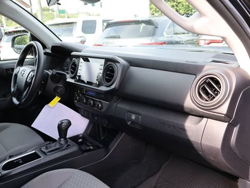 Used 2023 Toyota Tacoma SR AWD/4WD image 9