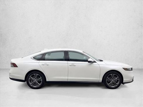 Used 2023 Honda Accord EX image 8