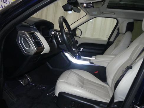 Used 2020 Land Rover Range Rover Sport HSE Dynamic image 22