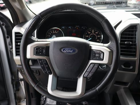Used 2019 Ford F150 Lariat image 21