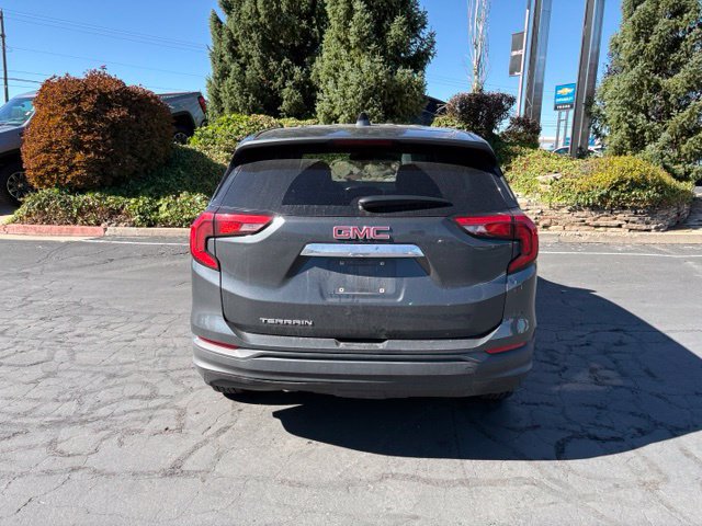 Used 2018 GMC Terrain SLE FWD image 4