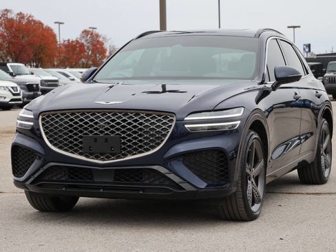 Used 2022 Genesis GV70 3.5T Sport w/ Sport Prestige Package image 6