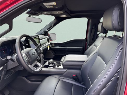 Used 2025 Ford F150 Lariat AWD/4WD image 4