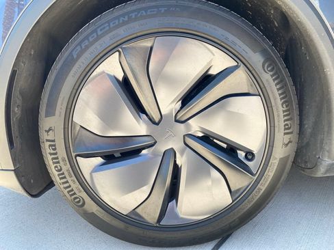 Used 2026 Tesla Model Y Long Range AWD/4WD image 7