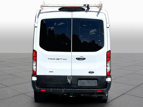 Used 2022 Ford Transit 250 Medium Roof AWD image 4