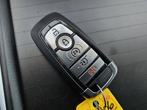 Used 2025 Ford Expedition Active image 20