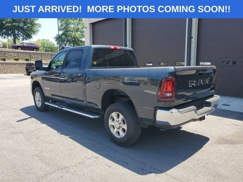 Used 2026 RAM 2500 Big Horn AWD/4WD image 4