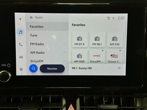 Used 2025 Toyota Corolla LE FWD image 19