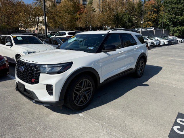 Used 2025 Ford Explorer ST w/ Sun And Sound Package AWD/4WD image 1