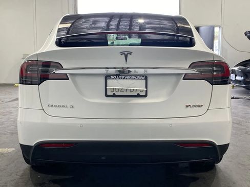 Used 2016 Tesla Model X 90D image 3