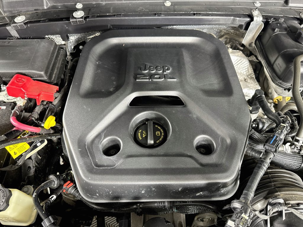 Used 2025 Jeep Wrangler Unlimited Rubicon AWD/4WD image 31