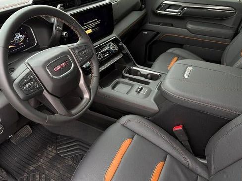 New 2026 GMC Sierra 2500 AT4 w/ AT4 Premium Plus Package AWD/4WD image 9
