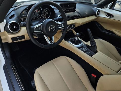 New 2025 MAZDA MX-5 Miata RF Grand Touring image 15