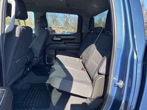 Used 2024 Chevrolet Silverado 1500 LT image 43