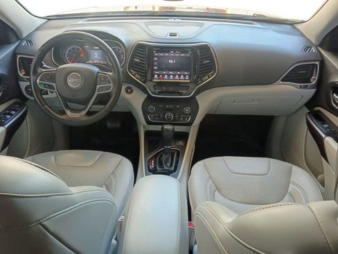 Used 2019 Jeep Cherokee Limited FWD image 20