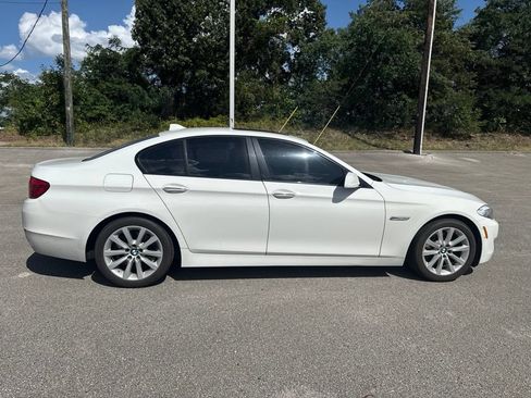 Used 2011 BMW 528i Sedan RWD image 7