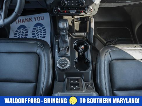 Used 2025 Ford Bronco Badlands image 31