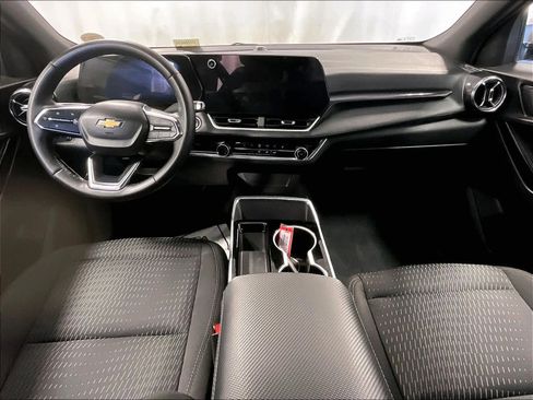 Used 2025 Chevrolet Equinox LT image 21
