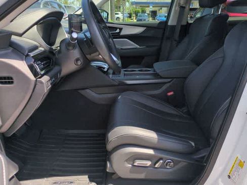 Certified 2025 Acura MDX FWD w/ Technology Package image 17