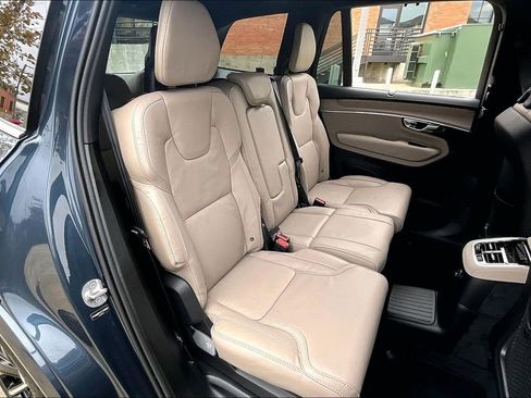 New 2026 Volvo XC90 T8 Ultra w/ Protection Package Premier AWD/4WD image 16