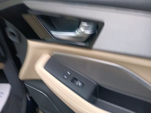 Used 2023 Acura MDX SH-AWD image 28