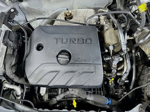 Used 2024 Buick Encore GX Sport Touring w/ Comfort Package image 31